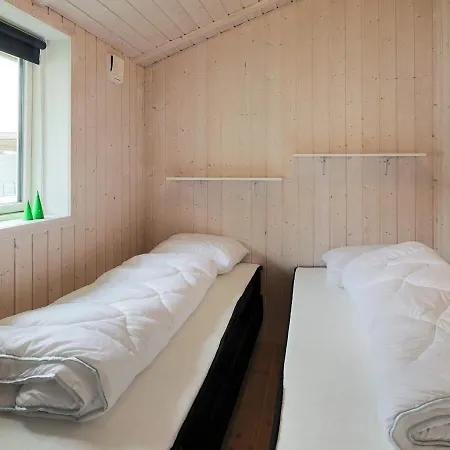 Holiday Xxx Semesterbostad *
